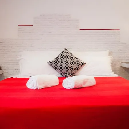 Relais Cola Di Rienzo Bed and Breakfast 3*
