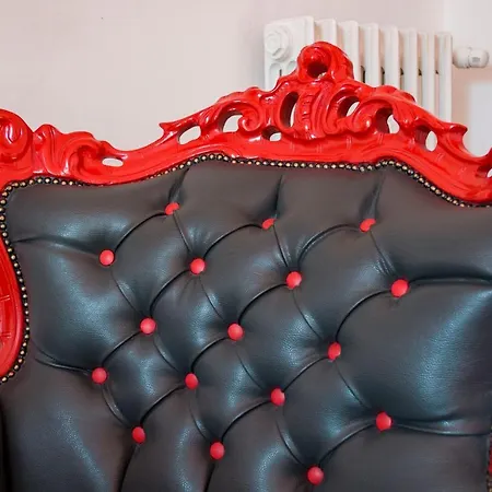 ルレ コーラ ディ リエンツォ ベッド・アンド・ブレックファスト 4*