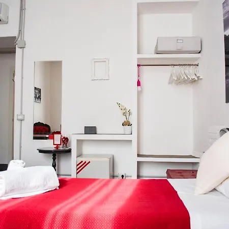 ベッド・アンド・ブレックファスト ルレ コーラ ディ リエンツォ 4*