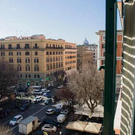 Bed and Breakfast Relais Cola Di Rienzo 3*