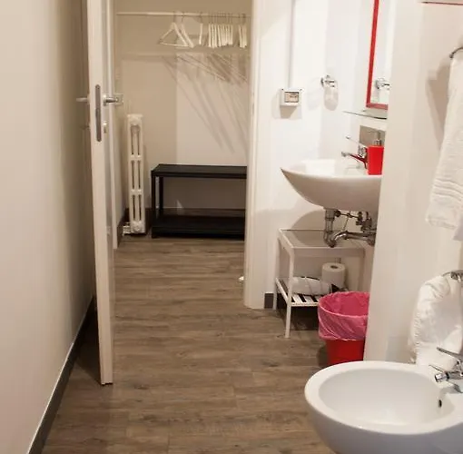 Relais Cola Di Rienzo Couette-café 4*