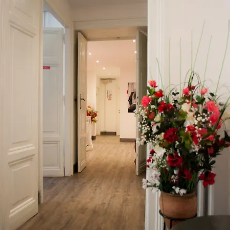 Relais Cola Di Rienzo Отель типа 