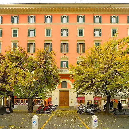 Relais Cola Di Rienzo Bed & Breakfast