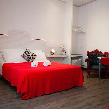 Oda ve Kahvaltı Relais Cola Di Rienzo 3*