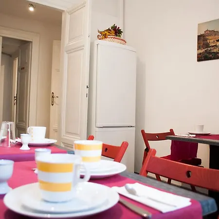 Oda ve Kahvaltı Relais Cola Di Rienzo