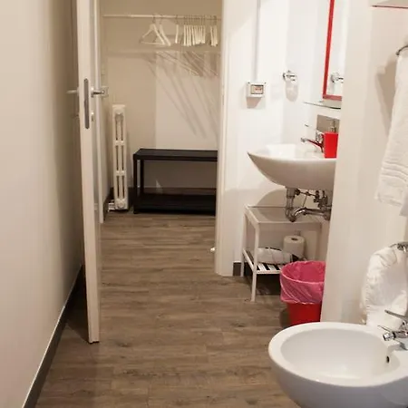 Relais Cola Di Rienzo Couette-café 4*