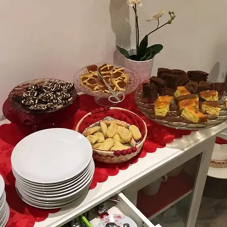 Relais Cola Di Rienzo Отель типа 